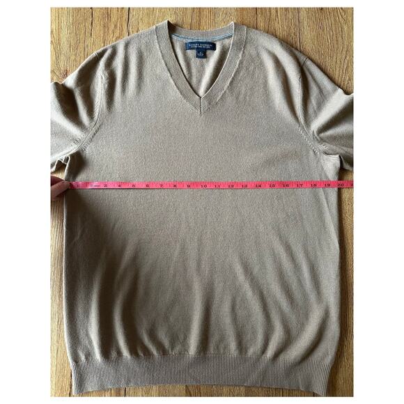 Banana Republic Extra Fine Merino Wool Tan Sweater Size Small - Picture 4 of 5